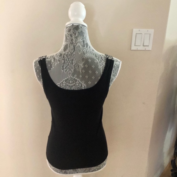 The limited stretch top. - Picture 6 of 7